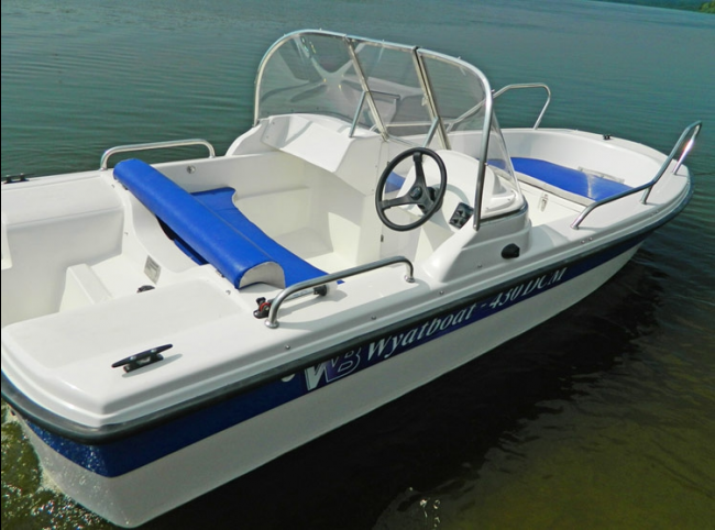 Wyatboat-430DCM (тримаран)